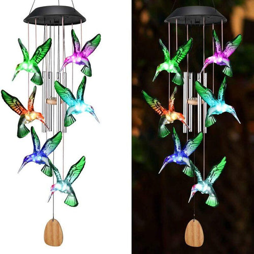 Pêndulo de Luzes Beija-Flor Alimentado por Energia Solar com luzes LED multicoloridas e design exclusivo para decoração de jardins e varandas