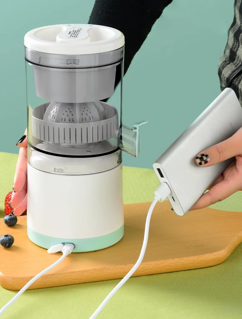 Espremedor de Frutas Automático Portátil USB