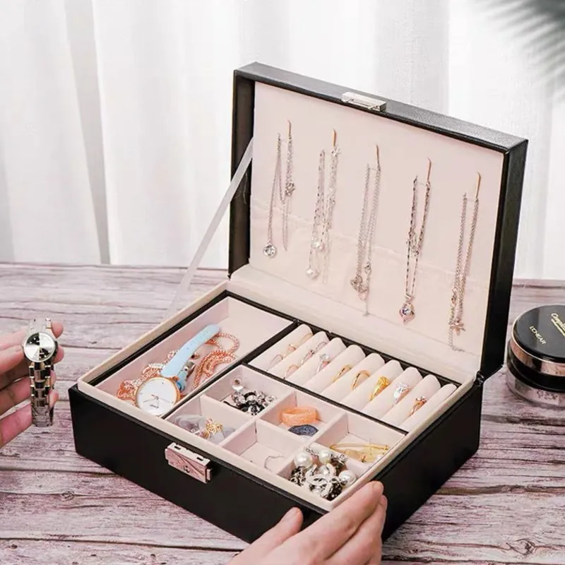 Porta-Joias de Veludo com Divisórias Internas imagem produto 1 Porta-Joias de Veludo com Divisórias Internas