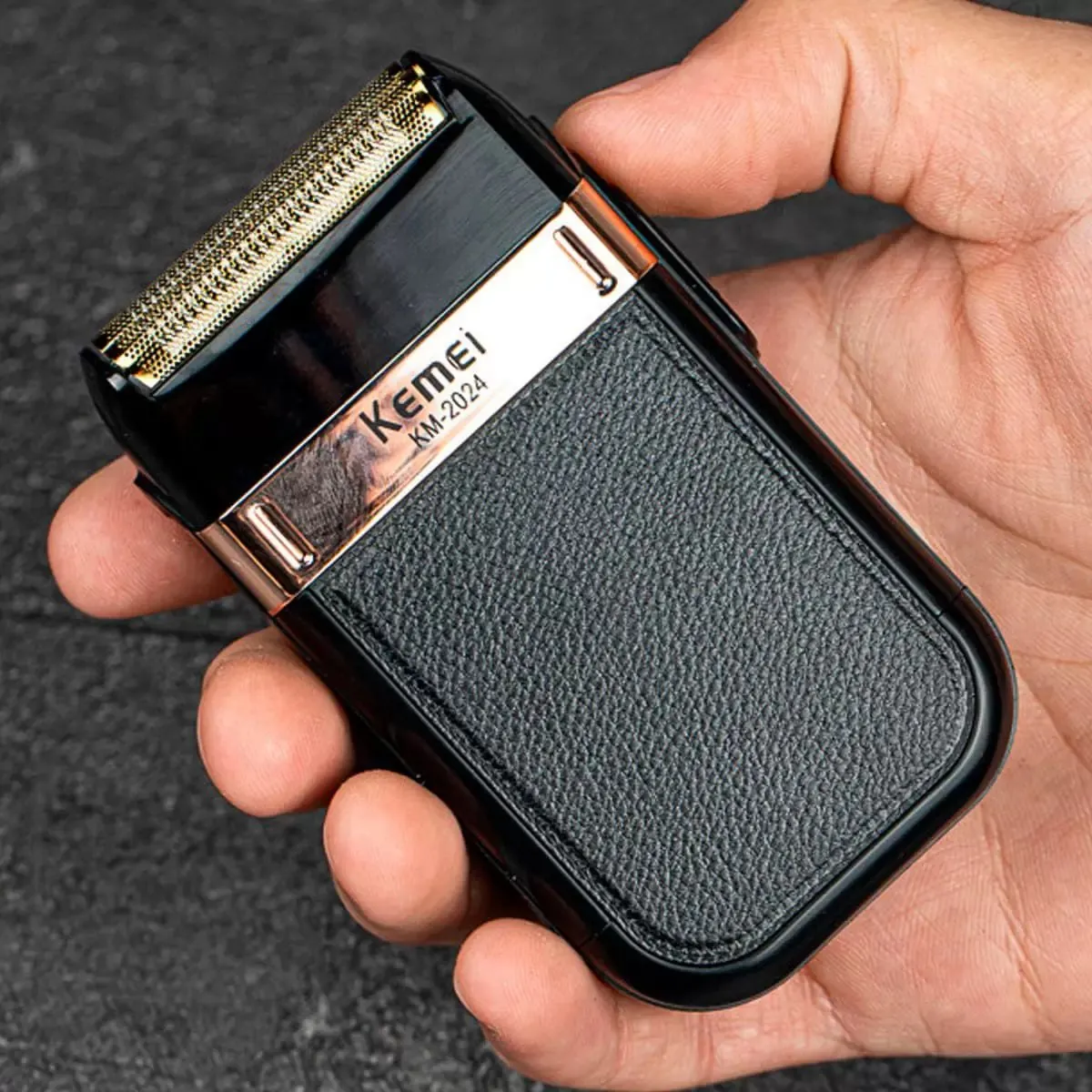Barbeador Elétrico Recarregável Kemei Masculino
