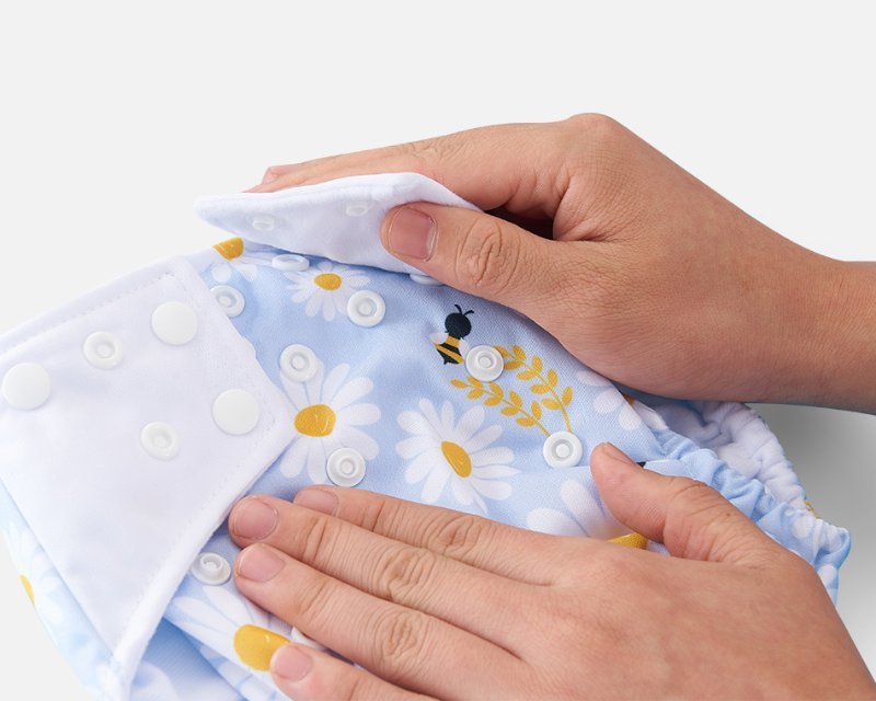Fralda Ecológica Reutilizável com Absorvente com 8 Unidades