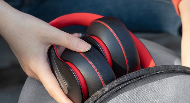 Headphone Bluetooth com Graves Potentes e 60h de Bateria