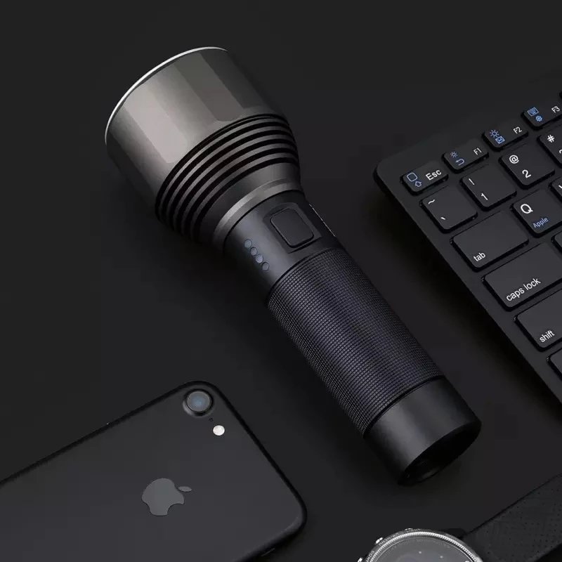 Lanterna Tática Recarregável 2000 Lúmens USB-C LED