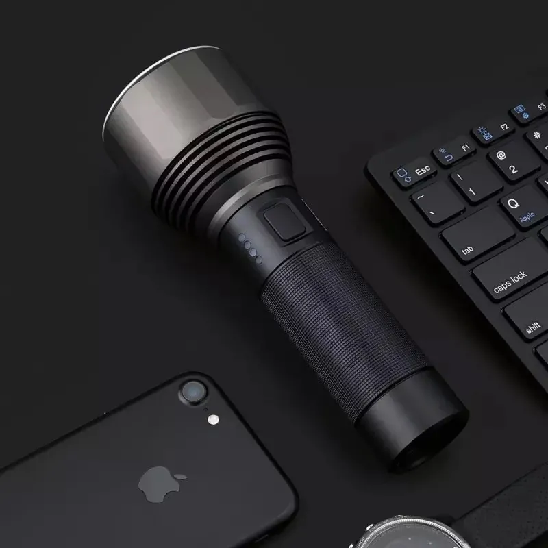 Lanterna Tática Recarregável 2000 Lúmens USB-C LED