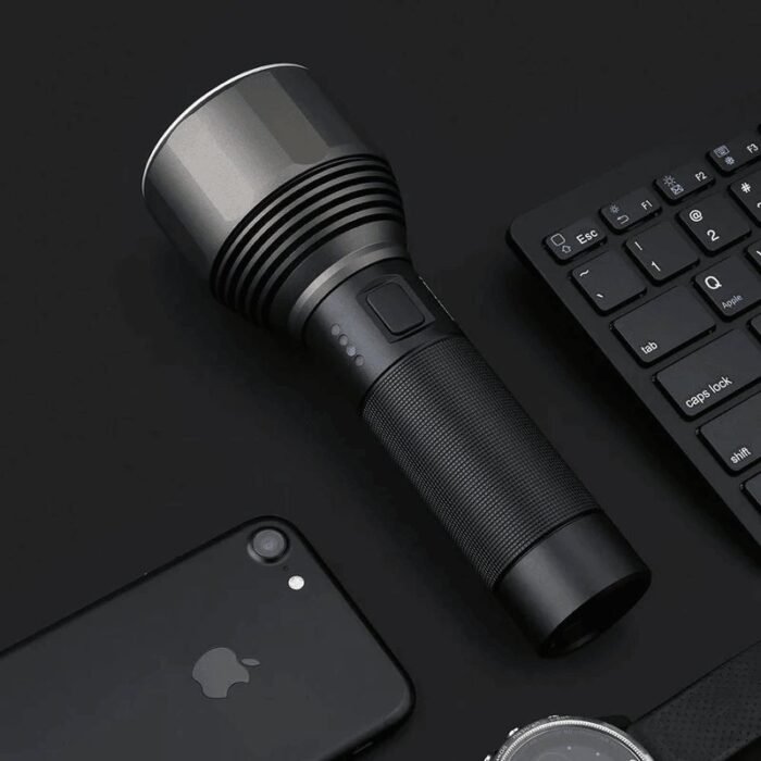 Lanterna Tática Recarregável 2000 Lúmens USB-C LED