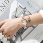 Relógio Feminino Elegante com Pulseira de Quartzo