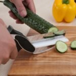 Tesoura de Cozinha 2 em 1 com Tábua de Corte