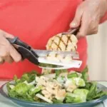 Tesoura de Cozinha 2 em 1 com Tábua de Corte