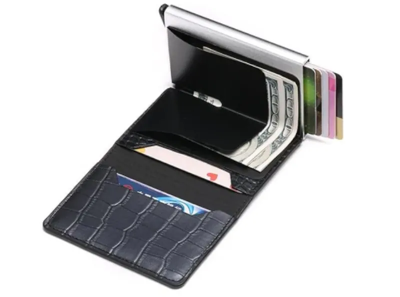 Carteira Slim com Proteção RFID e Ejetor de Cartões