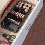 Organizador de Pilhas com Testador de Carga Integrado - Imagem 2