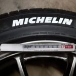 Canetas Brancas para Pintar Letras de Pneus Compre 1 Leve 4 - Imagem 3